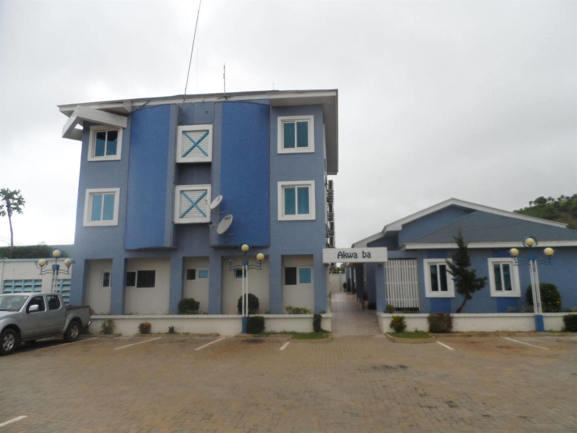 De Holiday Beach Hotel Kokrobite Exterior photo